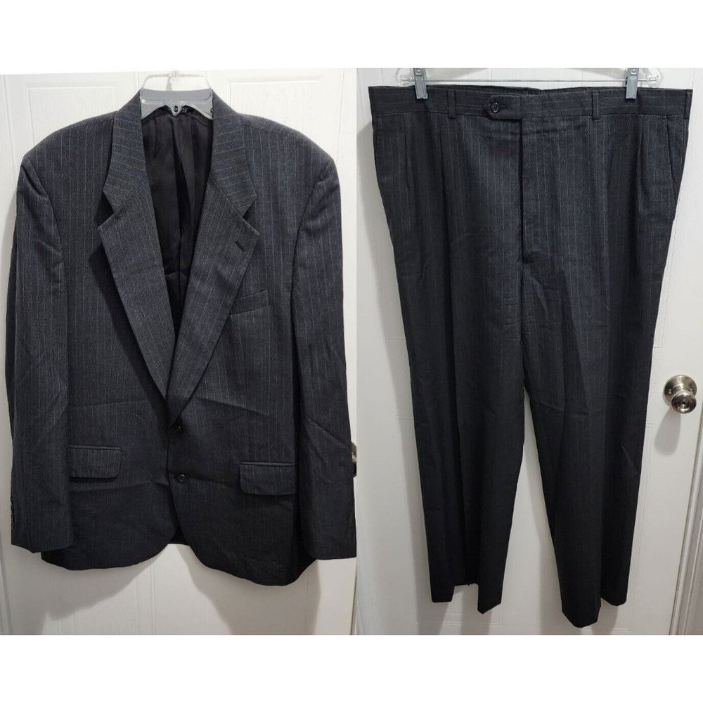 VTG Burberrys' Gray Pinstriped 2 Piece Wool Suit Jacket Size 48 Pants Size 40x31